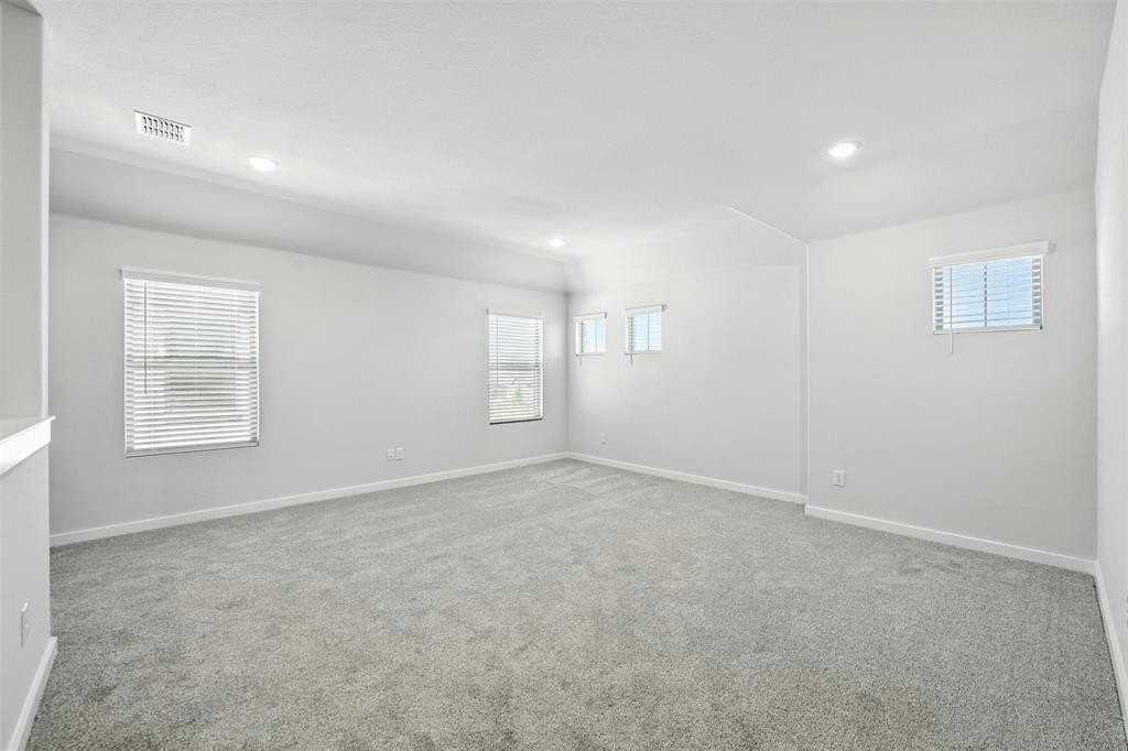 919 Rosemary Hill Dr - Photo 7 of 31