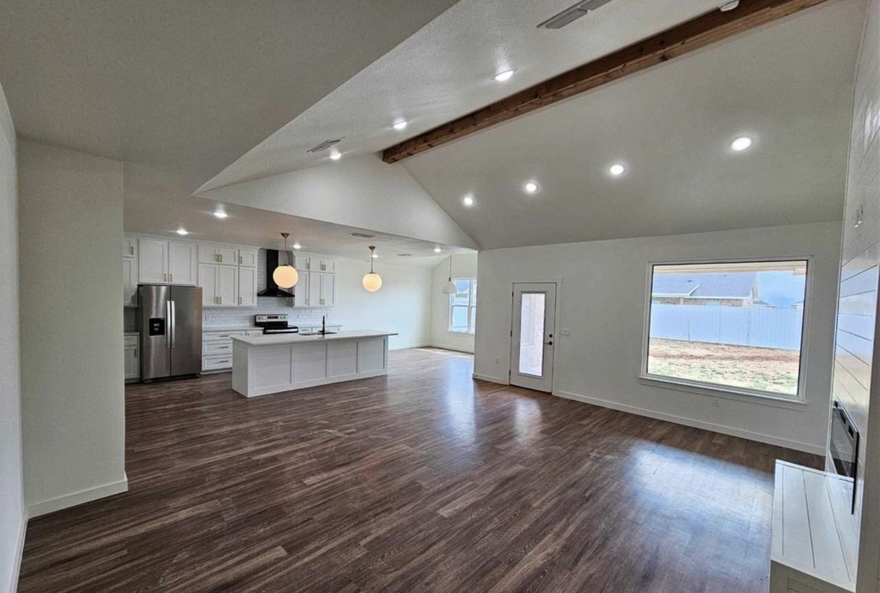 301 Primrose Point #1 - Photo 4 of 23