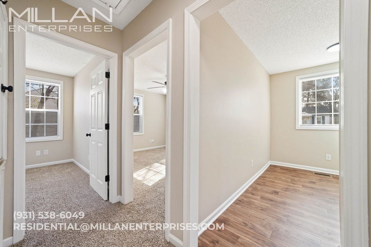 1215 Greenfield Dr - Photo 4 of 18