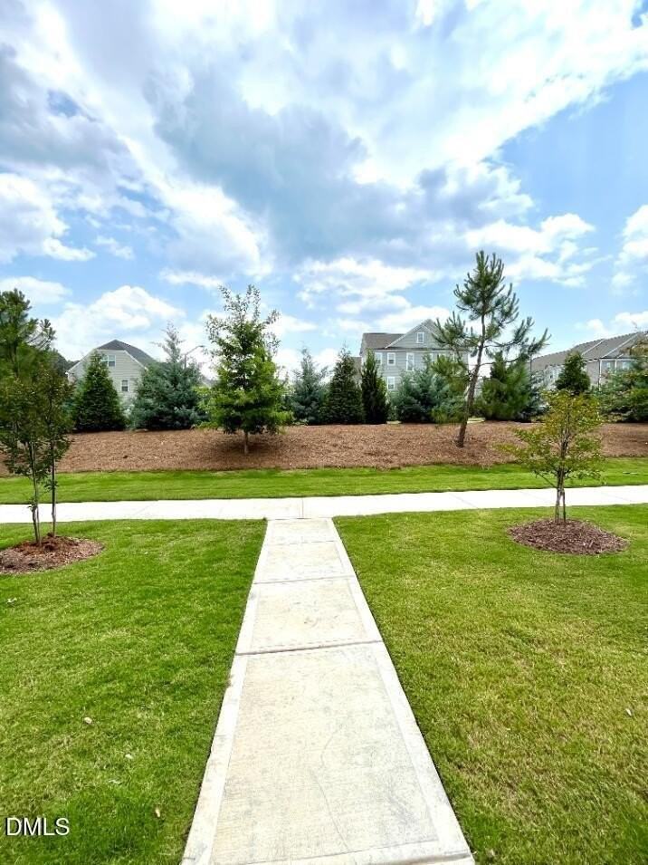 710 Umber Dr - Photo 3 of 21