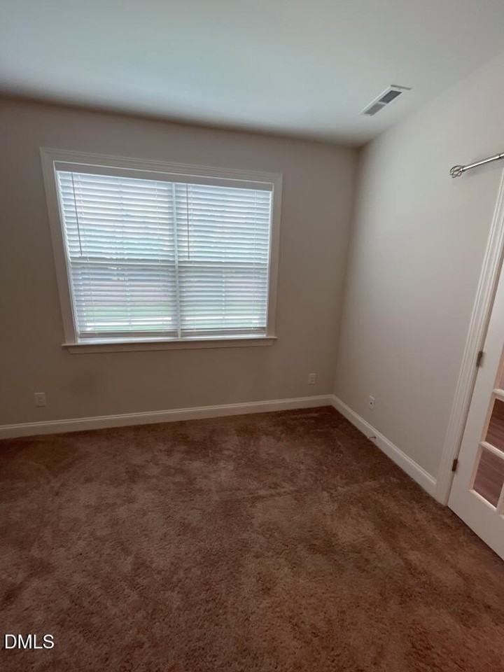 710 Umber Dr - Photo 4 of 21