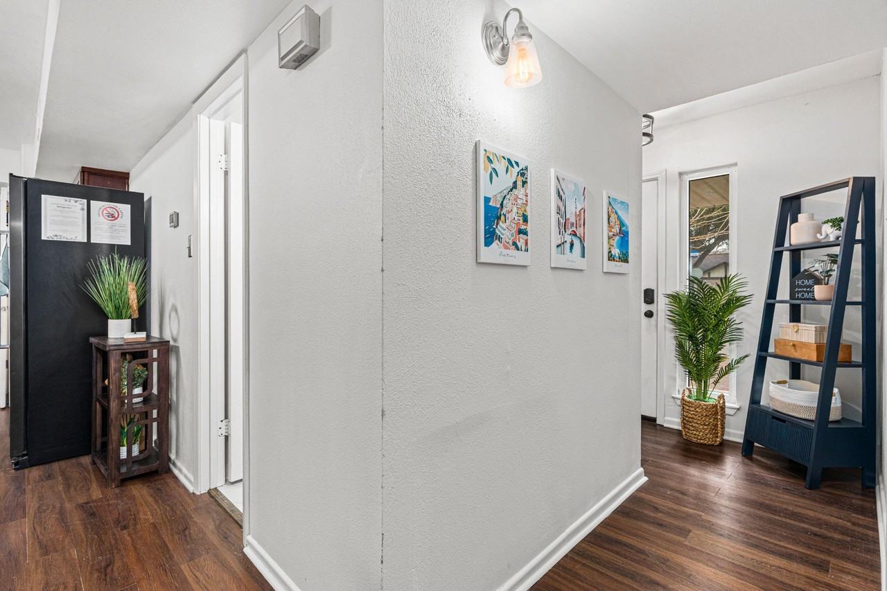 Royal Crk - Photo 5 of 34