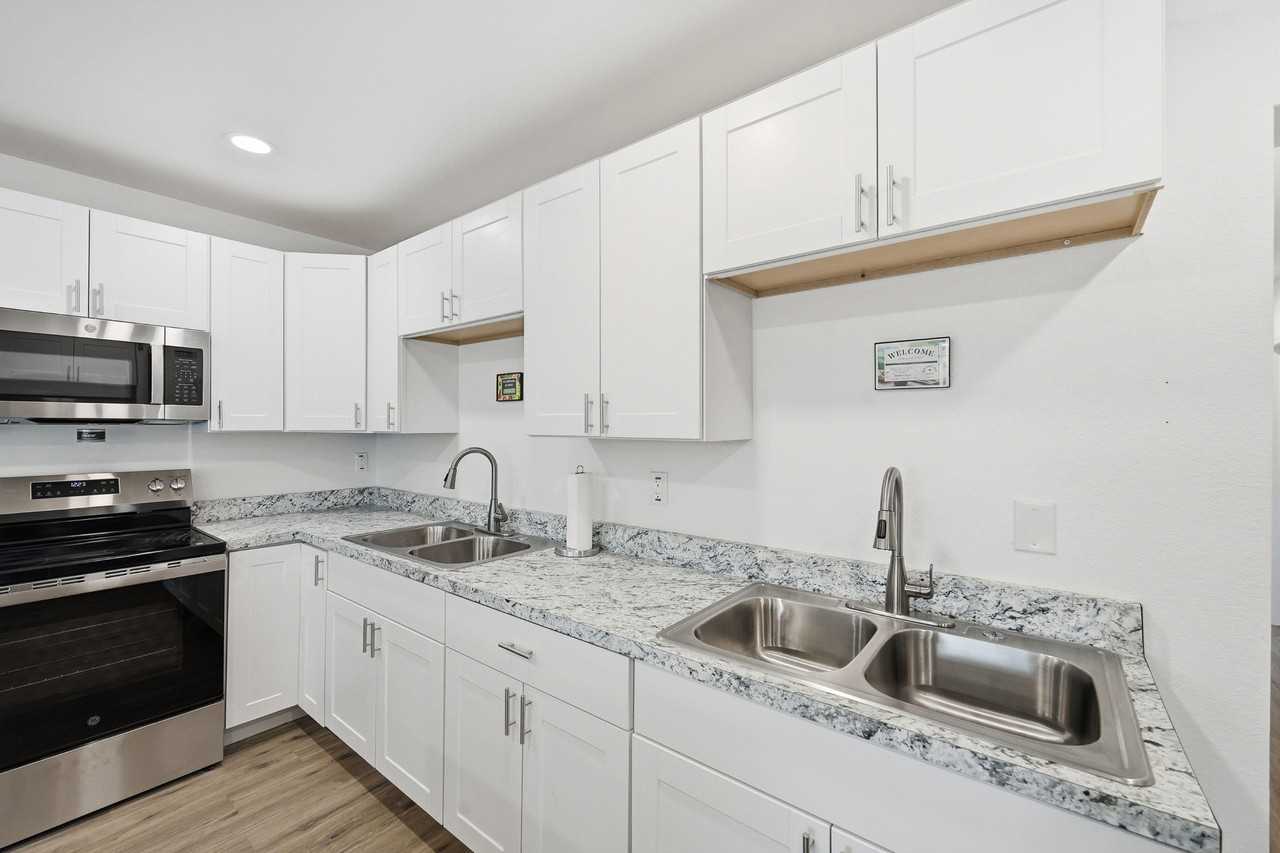 W Ocotillo Rd - Photo 6 of 23