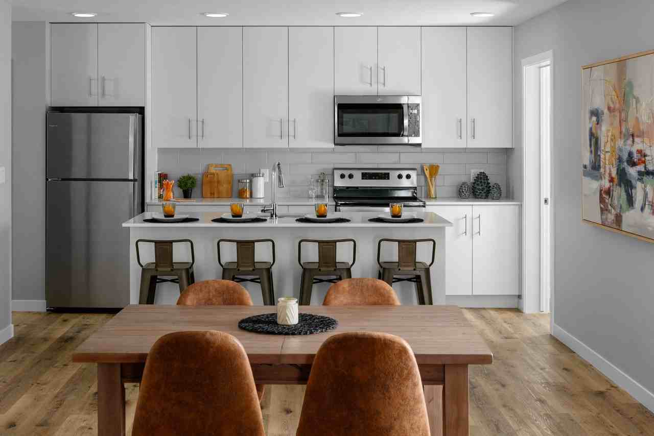 The View Apartments - Photo 5 of 20