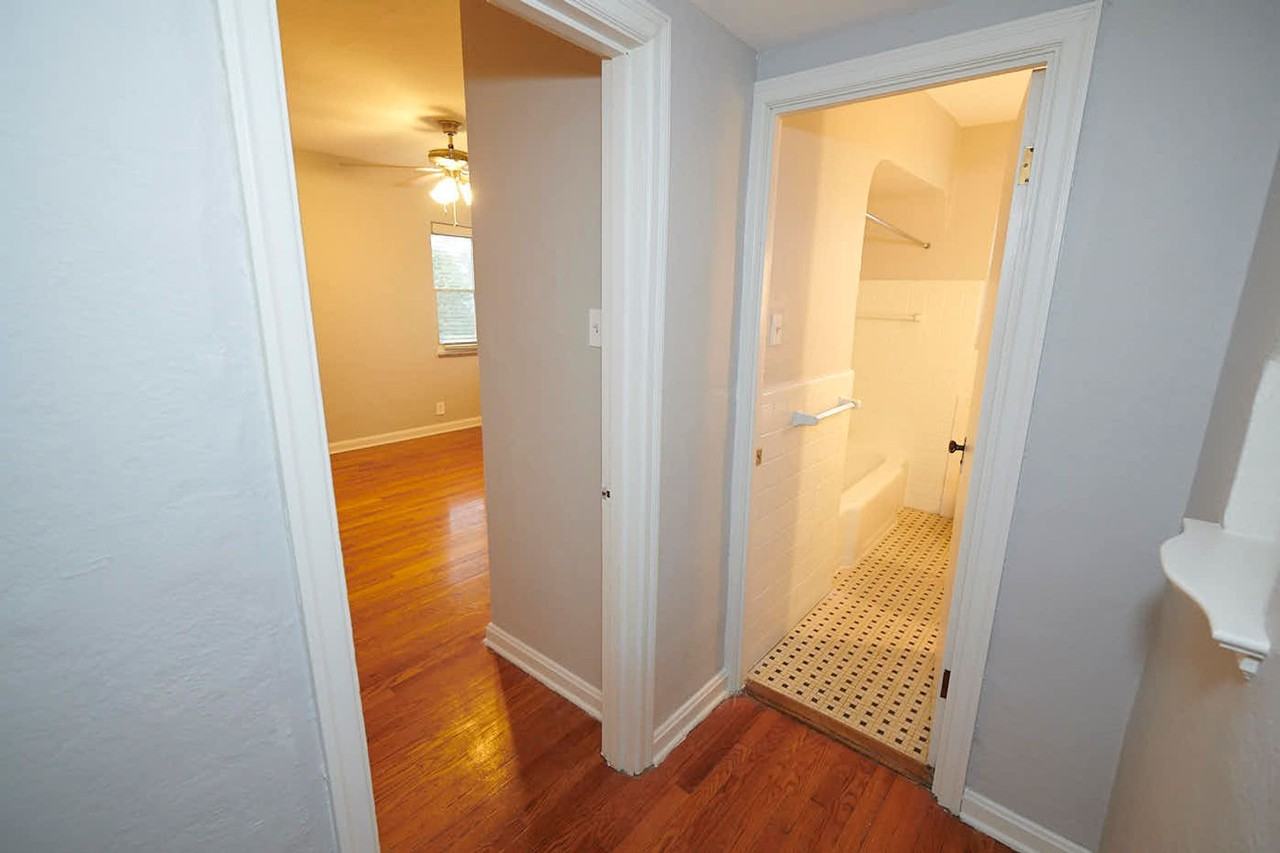 5823 Lindenwood Ave - Photo 6 of 8