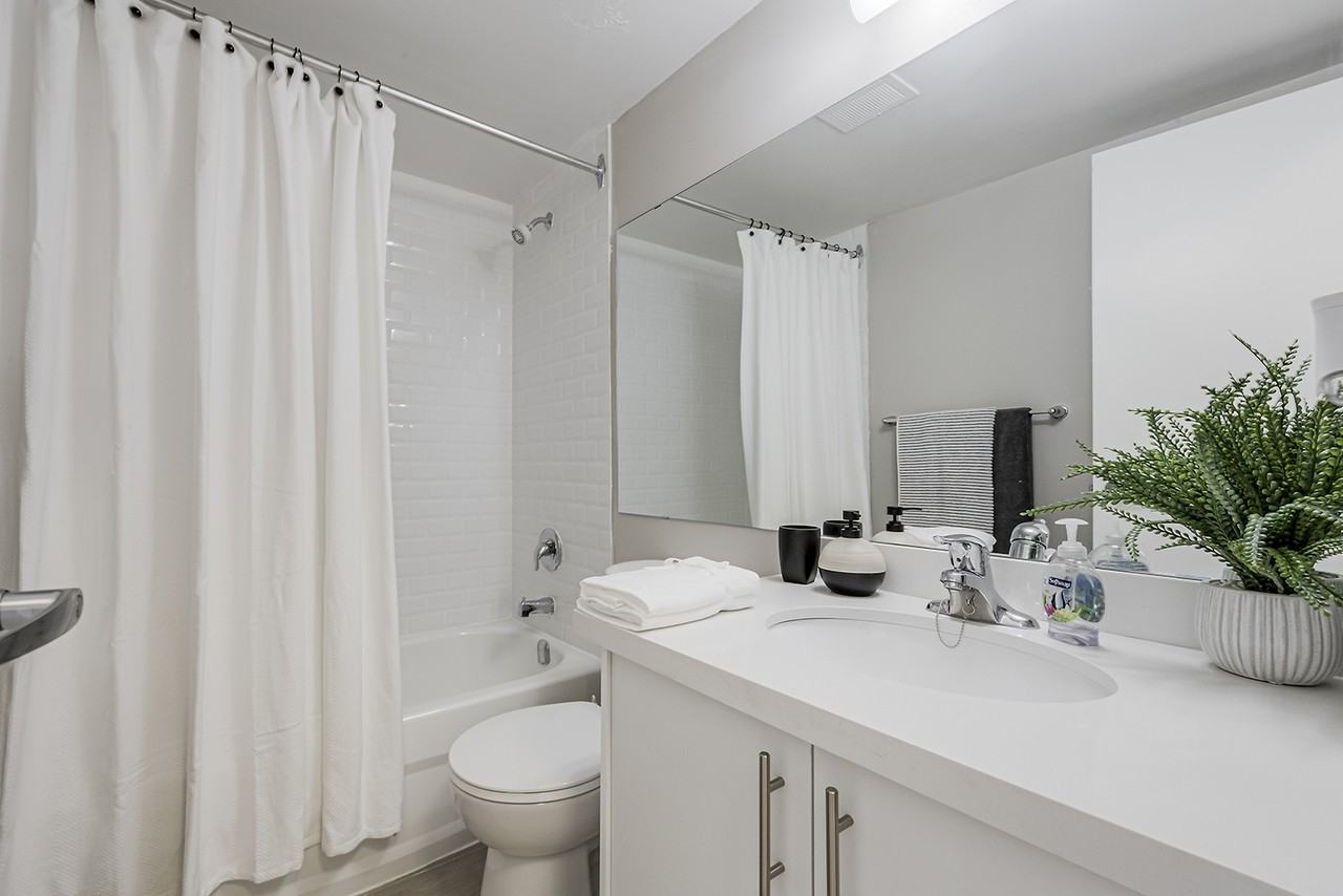 Parkway Forest Towers - Photo 6 of 50