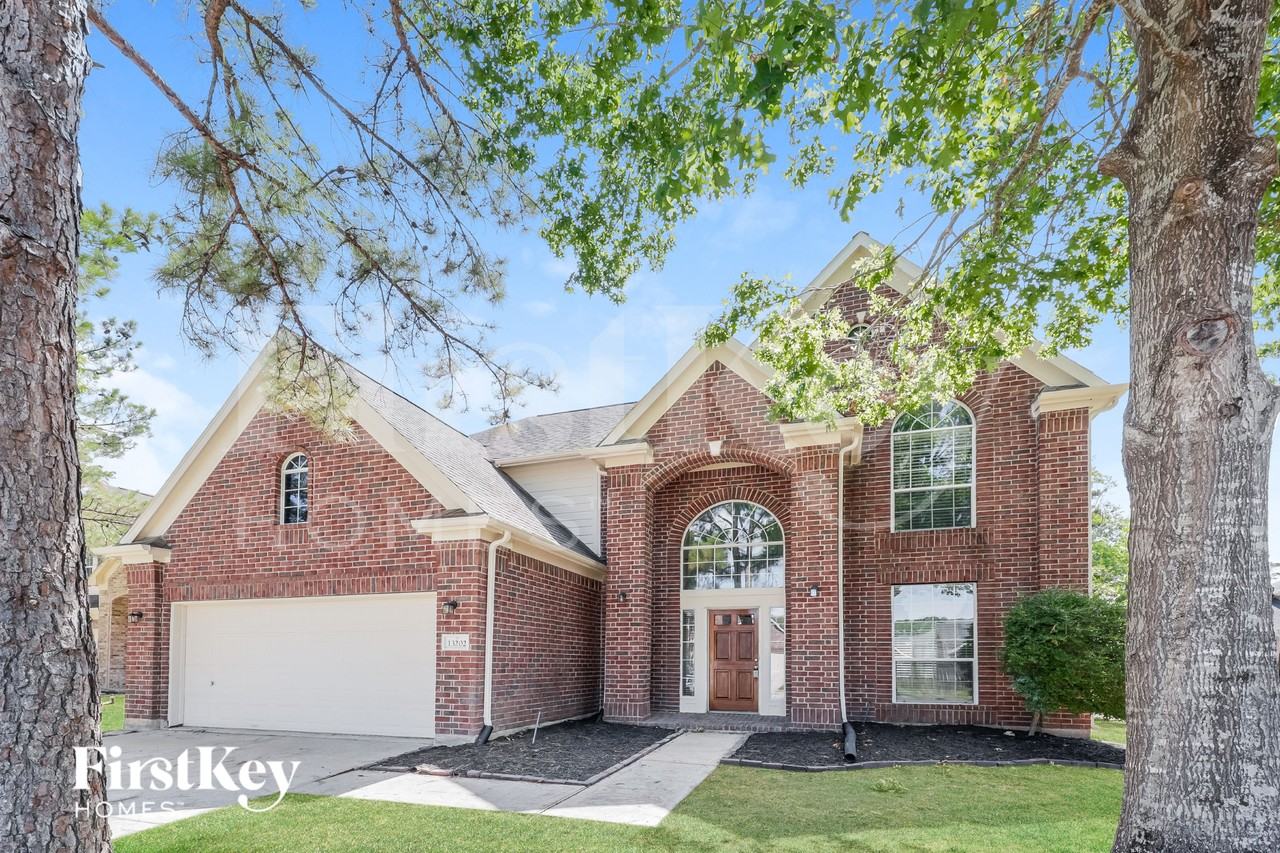 13202 Bufflehead Ct - Photo 2 of 15