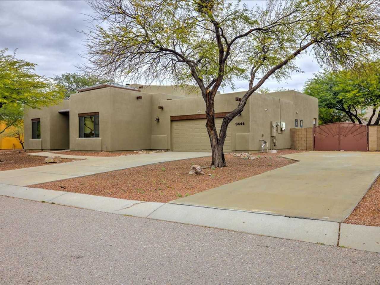 9441 S San Esteban Dr - Photo 3 of 32