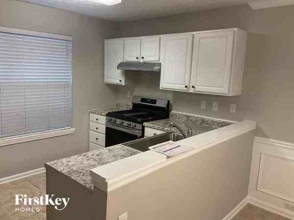 4313 Sentinel Pl Nw - Photo 4 of 10