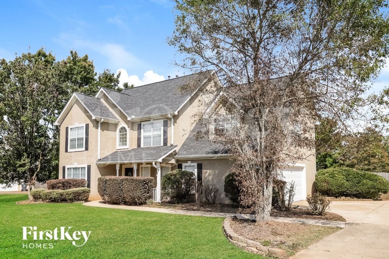 112 Wyckliffe Dr - Photo 2 of 16