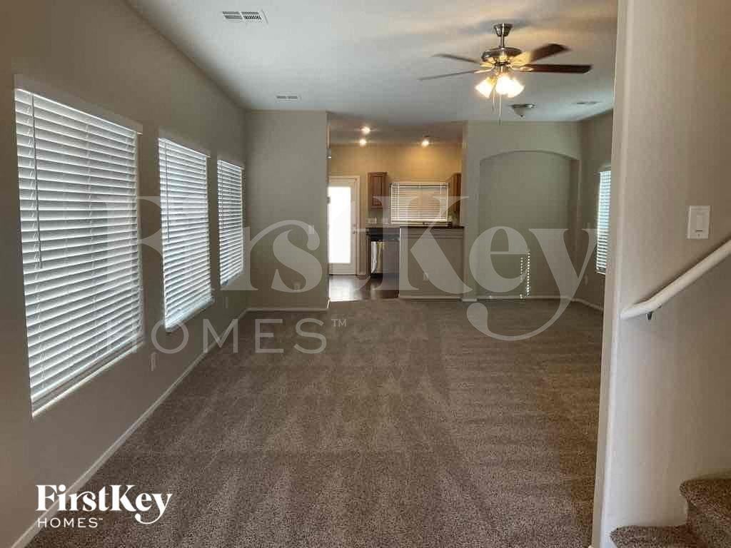 5134 Tunnel Falls Dr - Photo 3 of 16