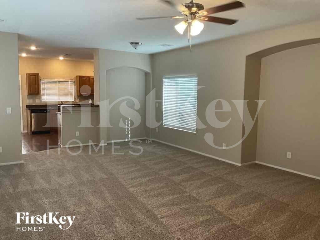 5134 Tunnel Falls Dr - Photo 4 of 16