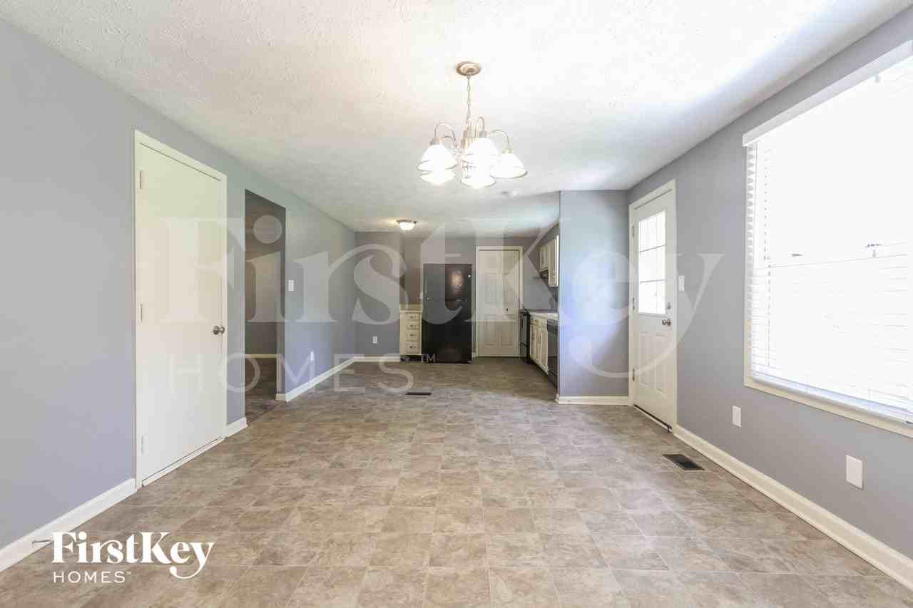 5501 Furnas Ct - Photo 6 of 15