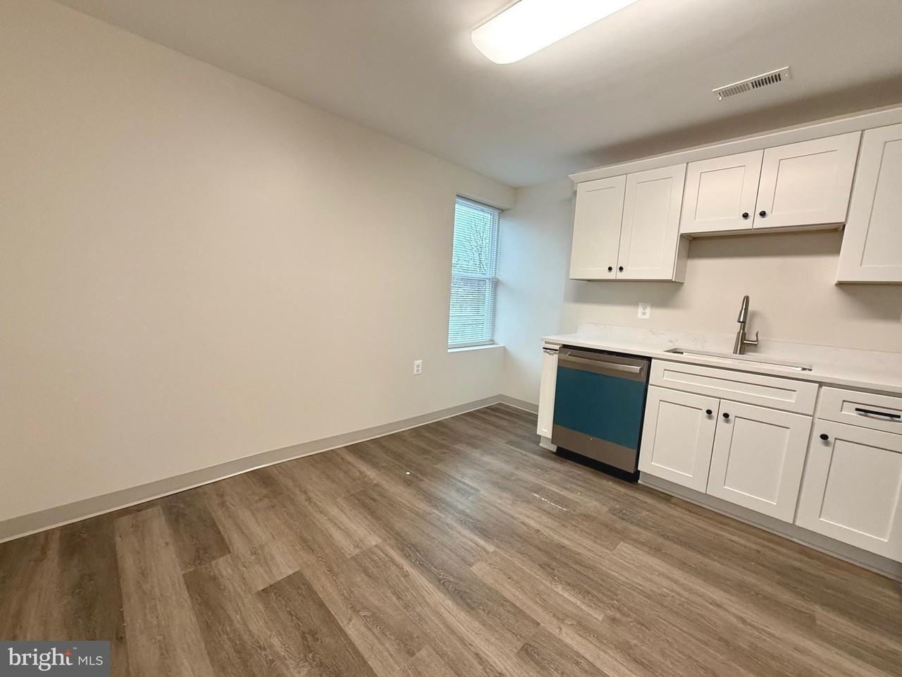 21899 Three Notch Rd - Photo 3 of 18