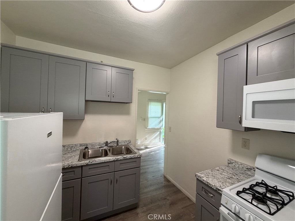 1917 E 4th St - Photo 3 of 14