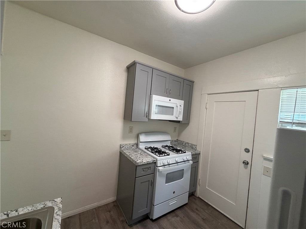 1917 E 4th St - Photo 6 of 14