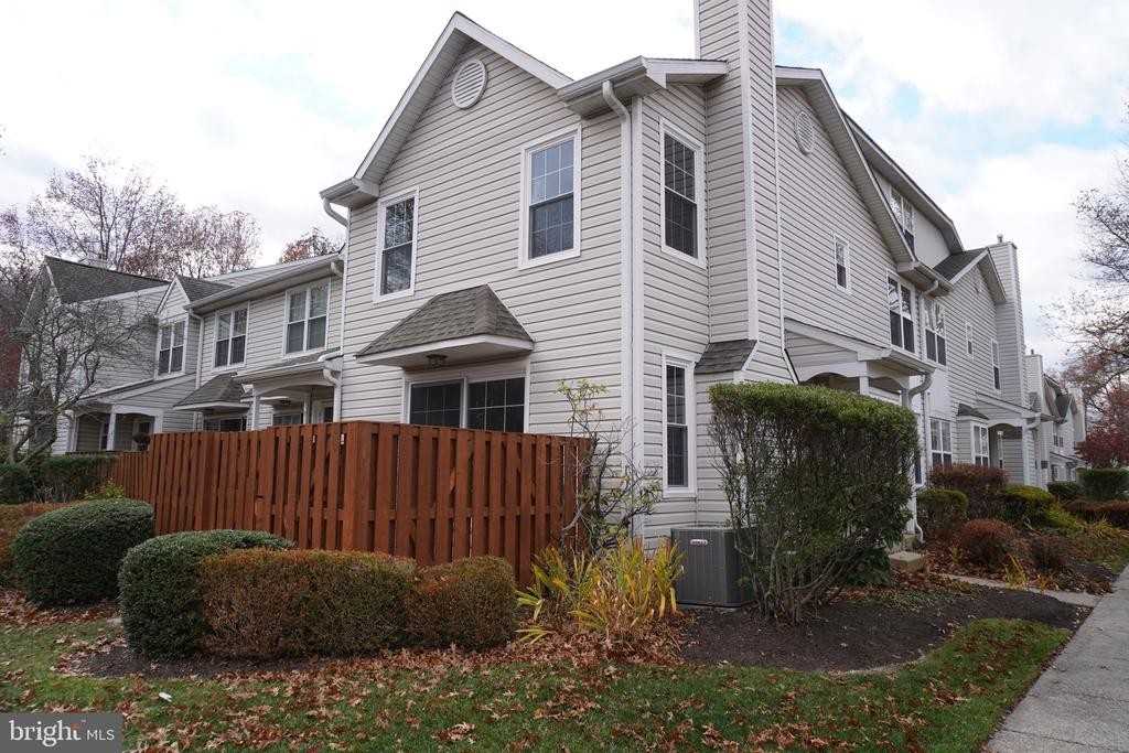 8107 Spruce Mill Dr - Photo 2 of 50