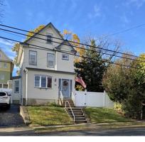 featured image of 15 Hackensack St