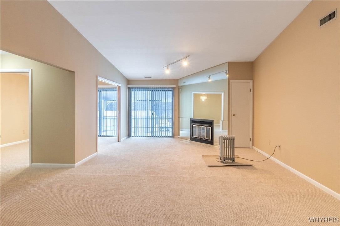 1105 Youngs Rd - Photo 6 of 31