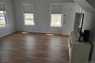 40 Tyler Ave ##4d - Photo 1 of 1