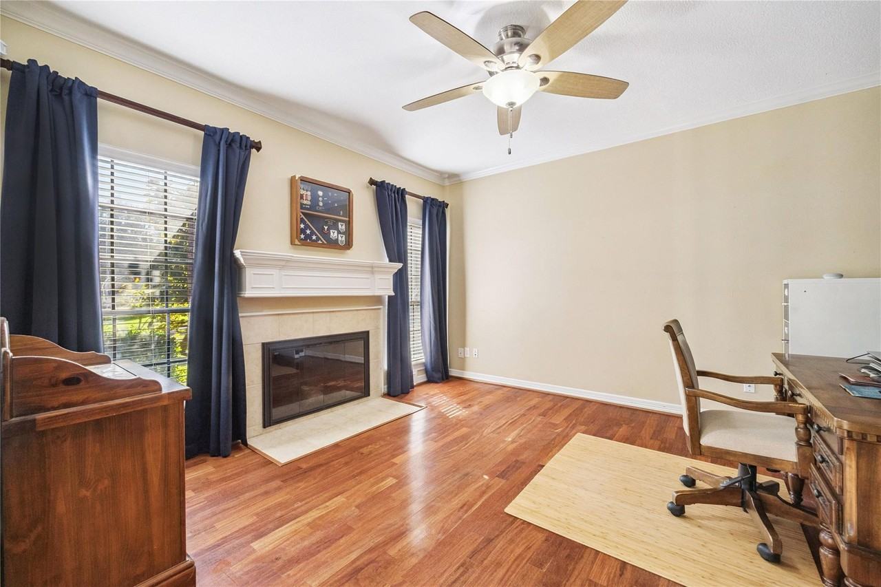 1118 Sherfield Ridge Dr - Photo 3 of 29