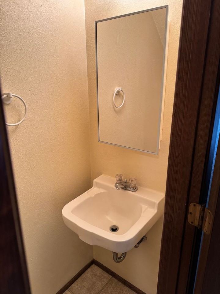 17 T St - Photo 6 of 32