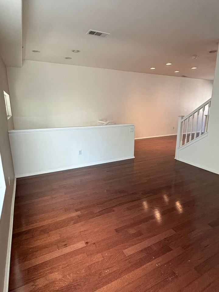 25916 Sandstone Ln - Photo 5 of 50