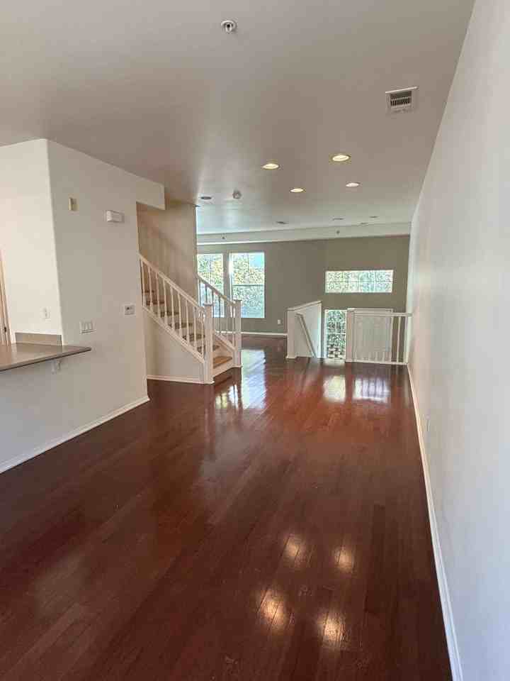 25916 Sandstone Ln - Photo 6 of 50