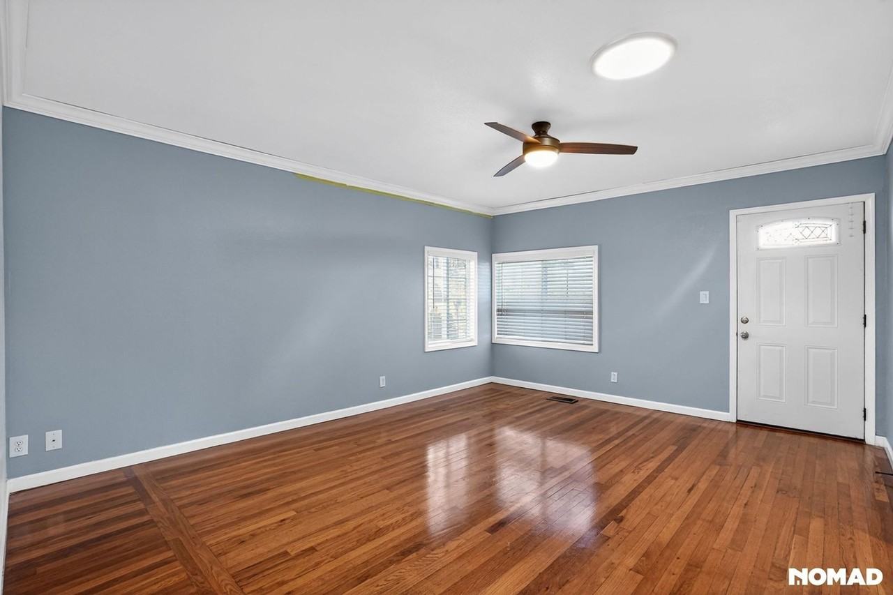 1206 105th Ave - Photo 4 of 19