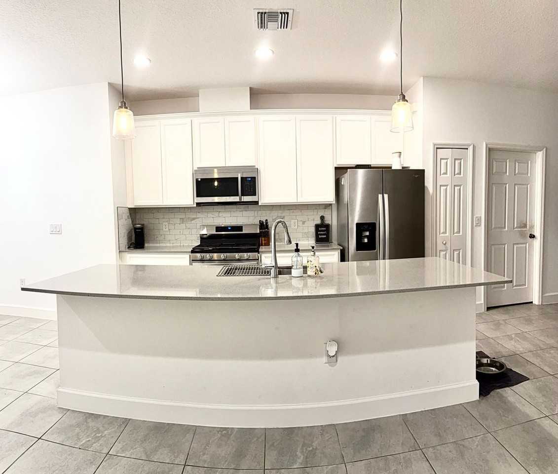 5613 Del Coronado Dr - Photo 5 of 17