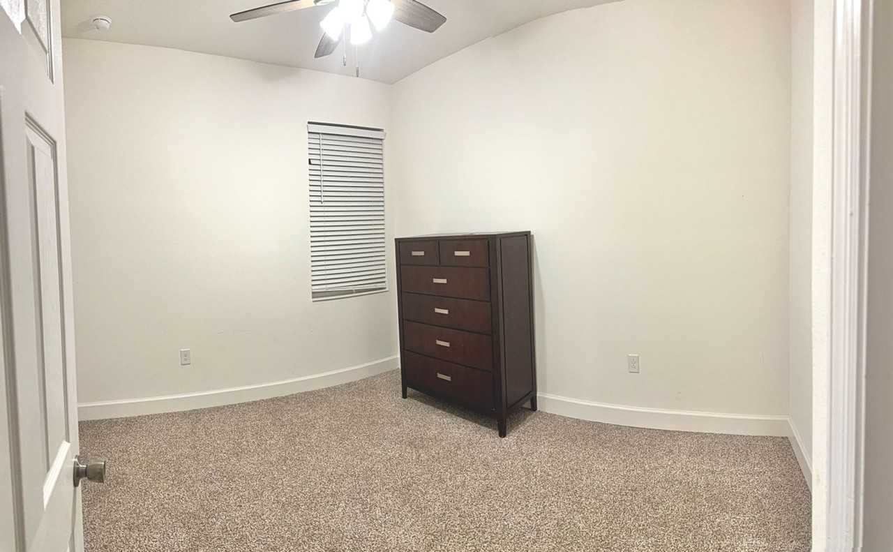 5613 Del Coronado Dr - Photo 7 of 17