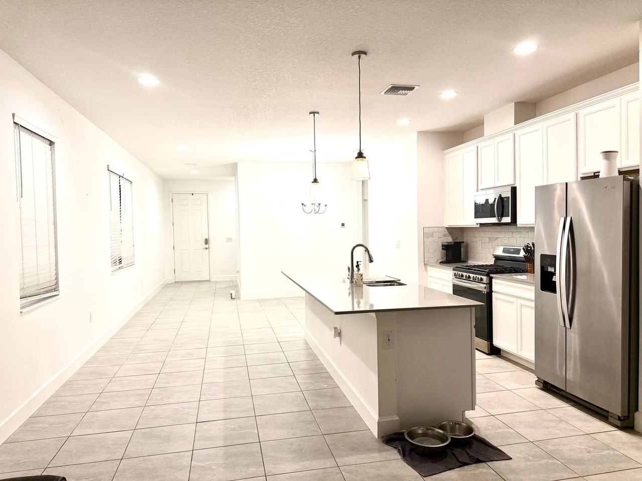 5613 Del Coronado Dr - Photo 3 of 17