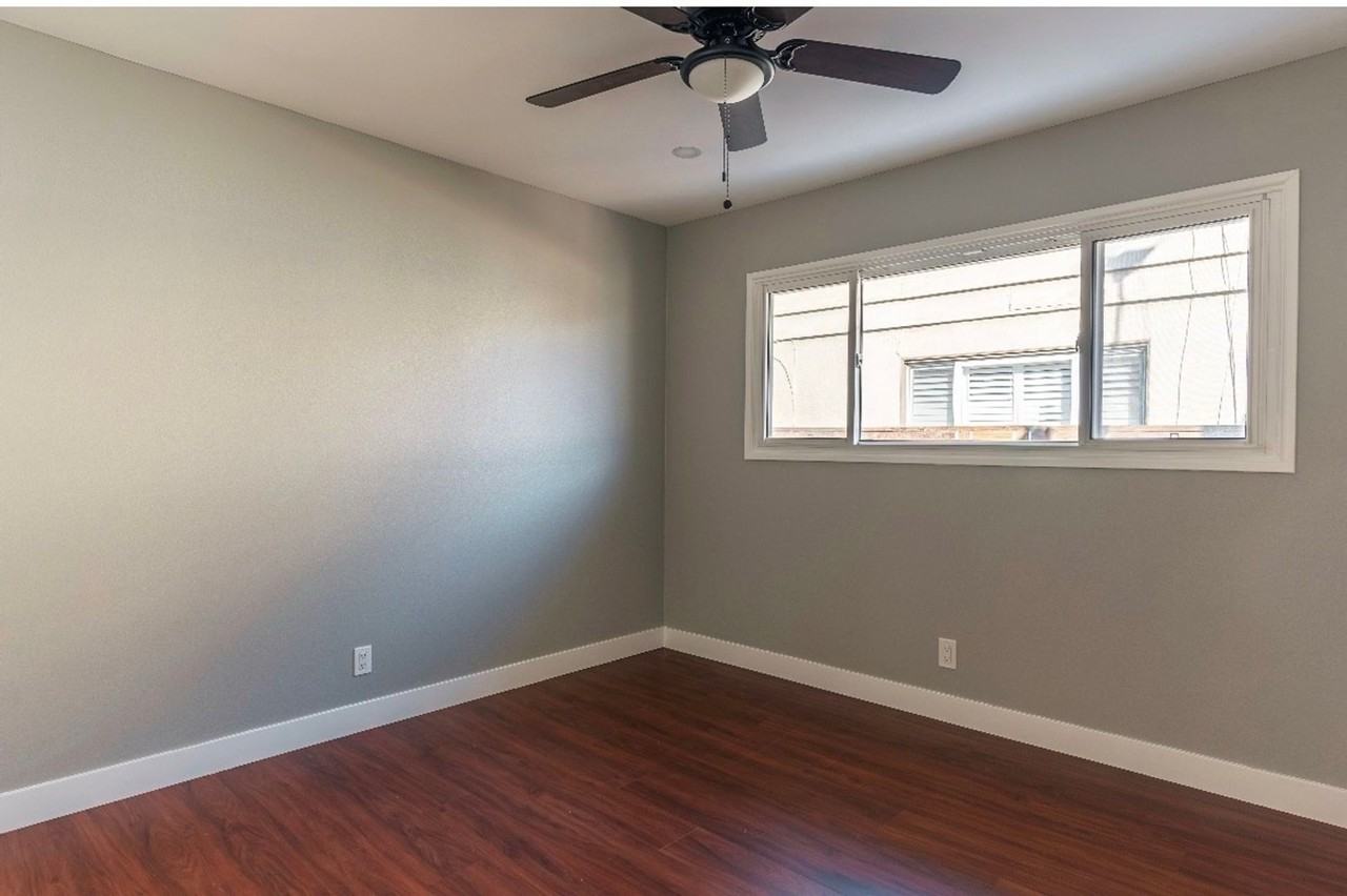 2101 W 187th St - Photo 5 of 12