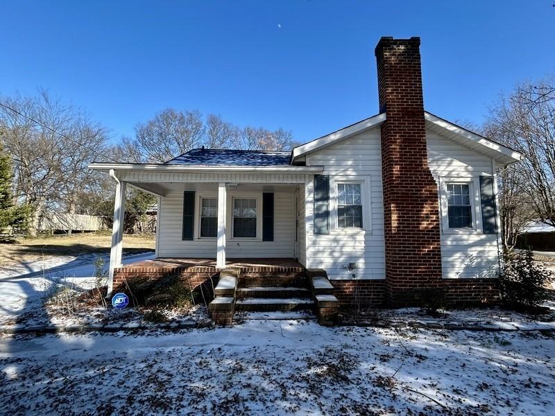 935 Old Charlotte Rd