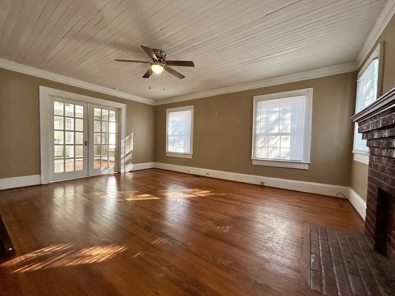 935 Old Charlotte Rd - Photo 7 of 26