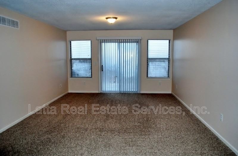 151 Nw Barr Rd - Photo 3 of 14