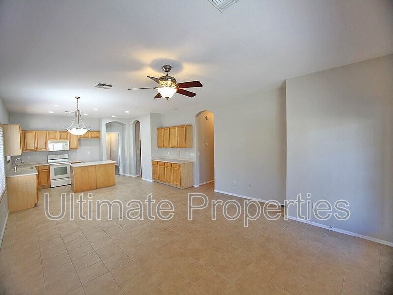 8336 W Pontiac Dr - Photo 5 of 13