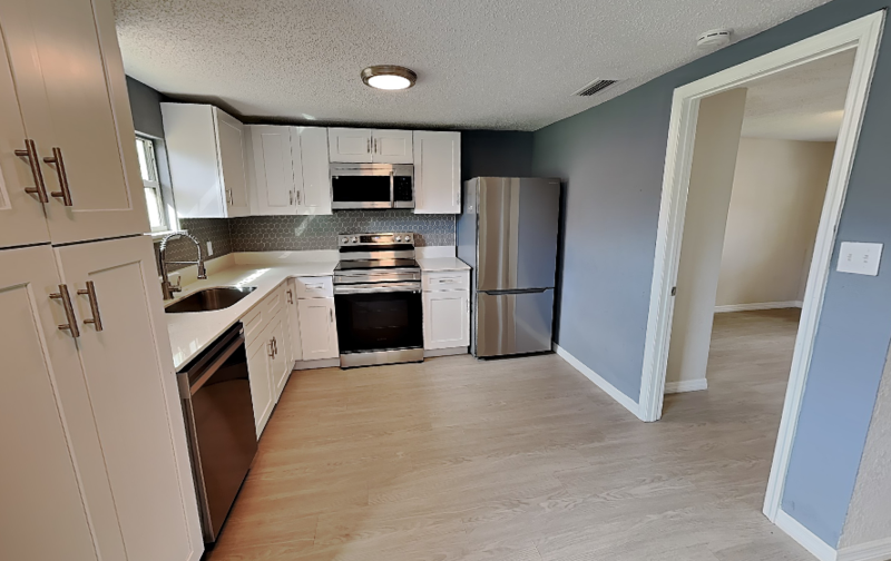 502 Dunbar Ave - Photo 4 of 17