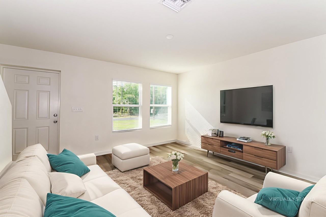 3501 E 13th St - Photo 3 of 28