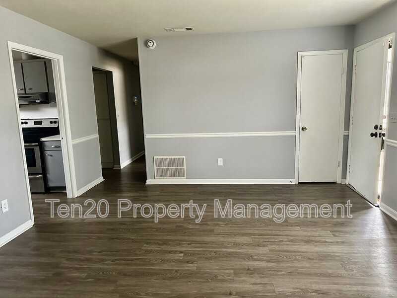 6219 Stoneway Dr - Photo 3 of 9