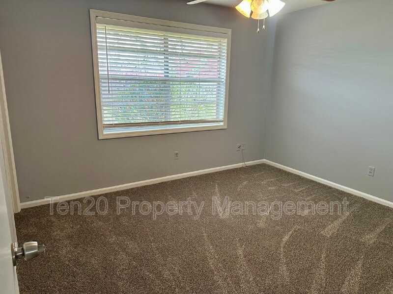 6219 Stoneway Dr - Photo 4 of 9