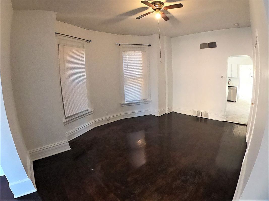 3460 N Lincoln Ave ##2 - Photo 6 of 18