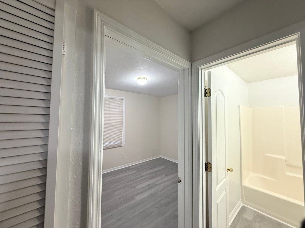 2134 Robin St - Photo 5 of 8