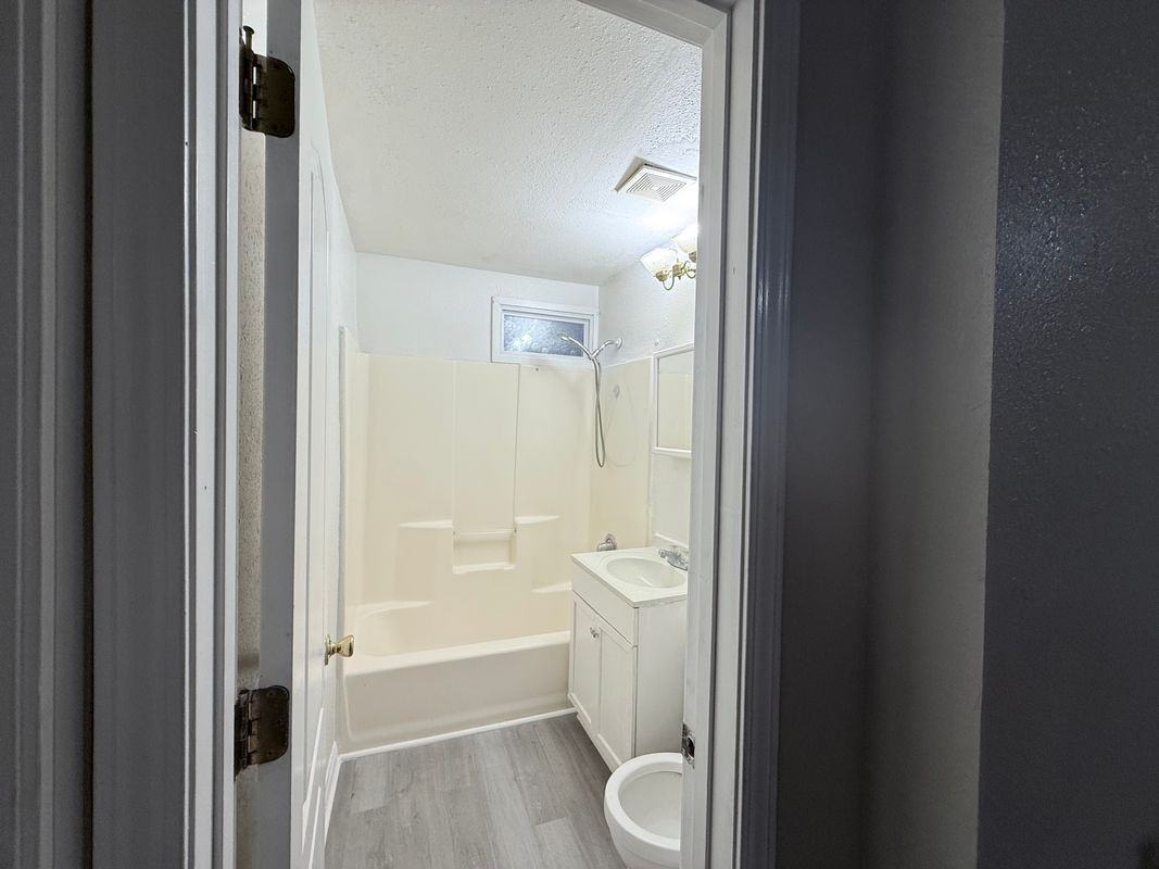 2134 Robin St - Photo 7 of 8