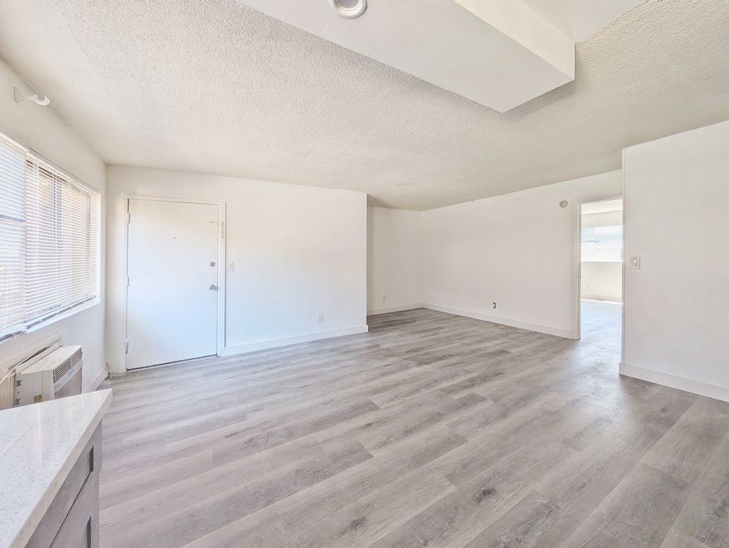 8061 8th St ##3 - Photo 3 of 9