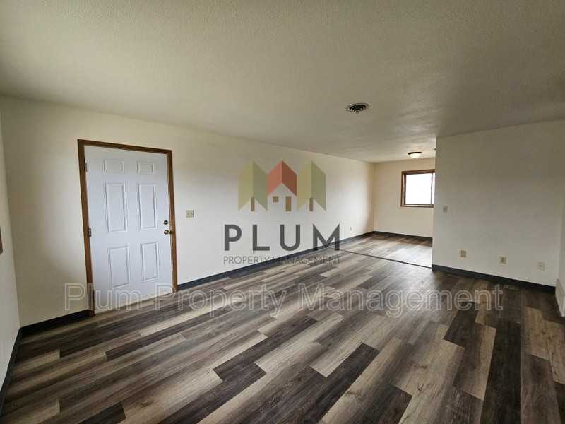 2340 Fairview Ave #1 - Photo 3 of 26