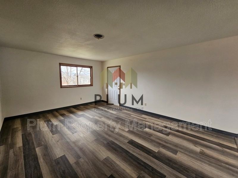 2340 Fairview Ave #1 - Photo 4 of 26