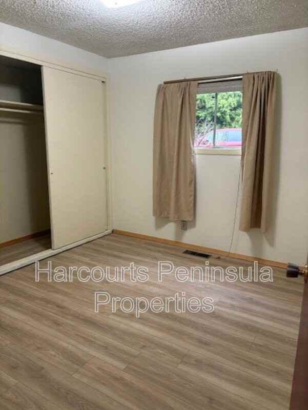 1911 Jacobsen Blvd - Photo 3 of 6