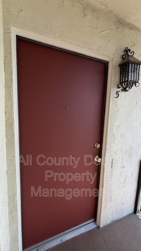 550 S El Cielo Rd #5 - Photo 6 of 37