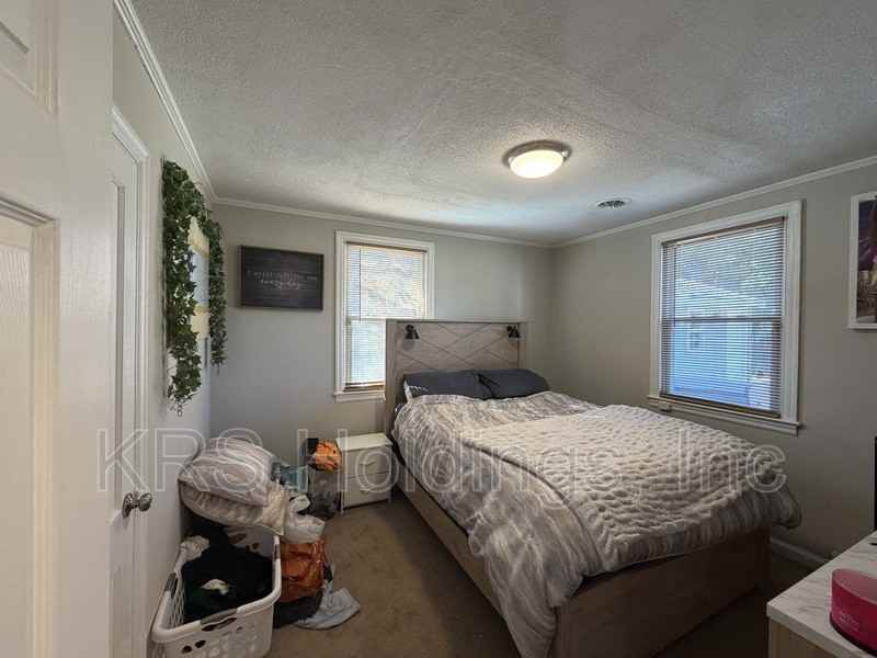 2803 Rosalee Dr - Photo 5 of 9